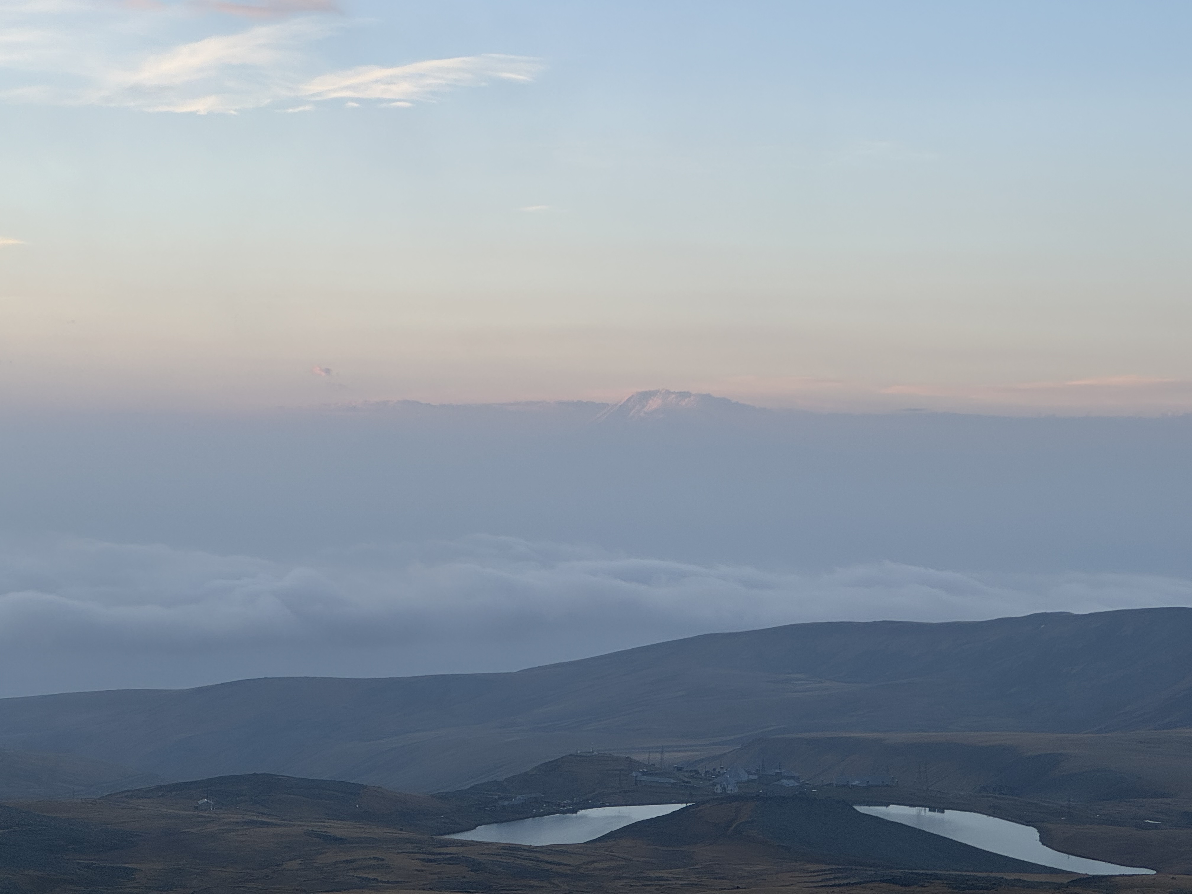 Aragats: Cold, Wind, Snow & Unexpected Encounters 🏔️❄️ 5