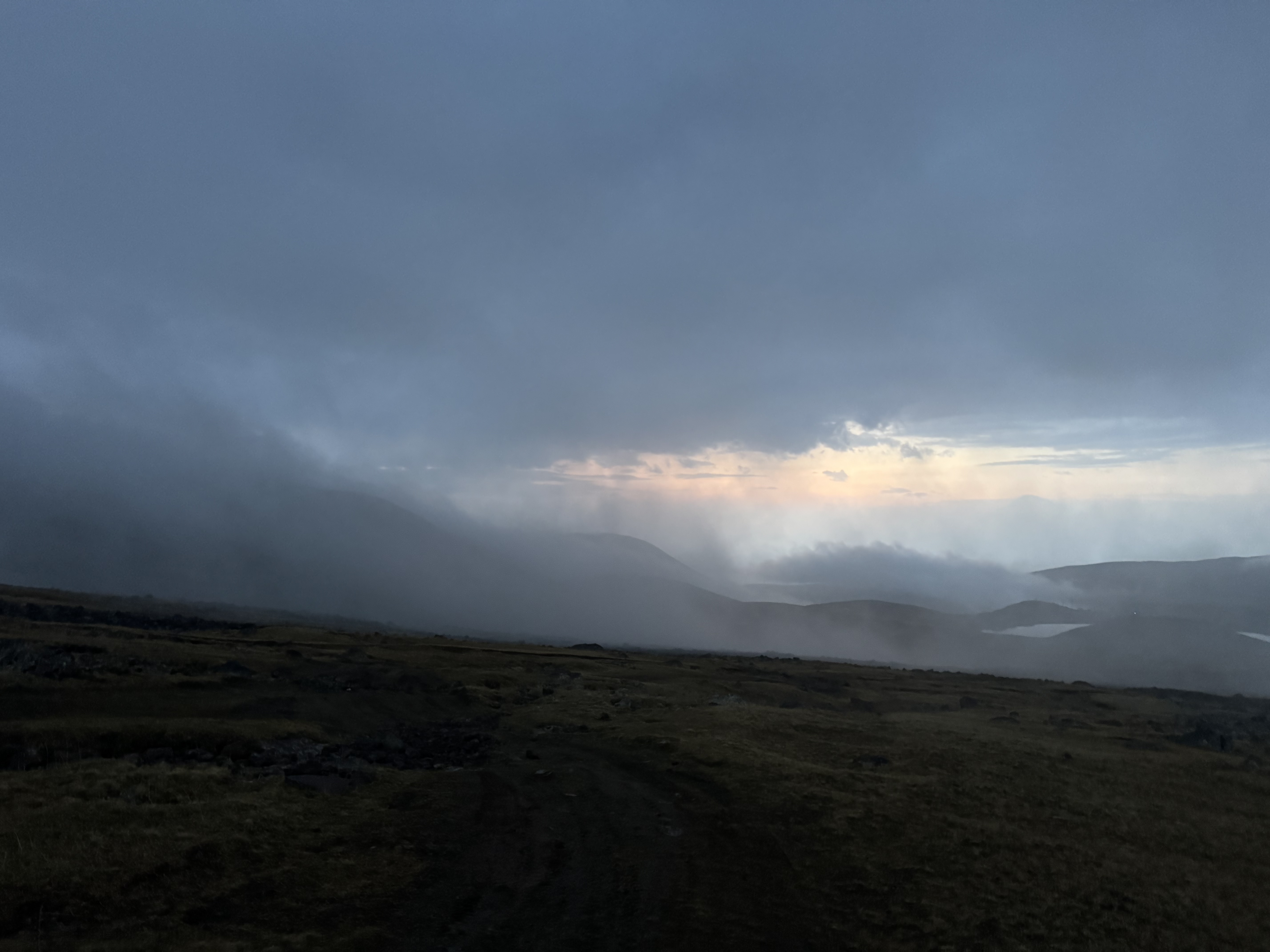Aragats: Cold, Wind, Snow & Unexpected Encounters 🏔️❄️ 6