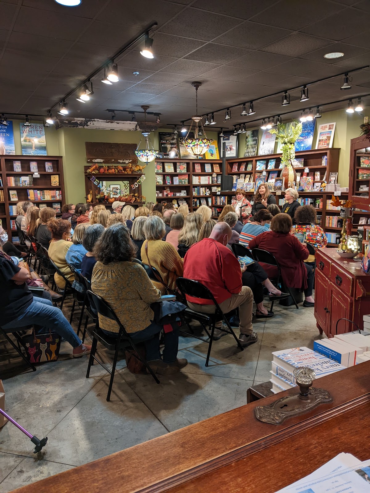 FoxTale Book Shoppe