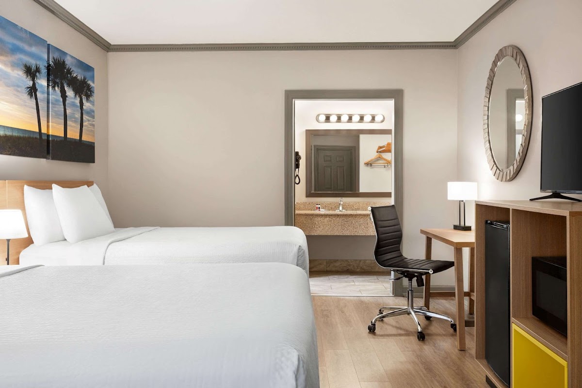 Days Inn by Wyndham Kingsland GA
