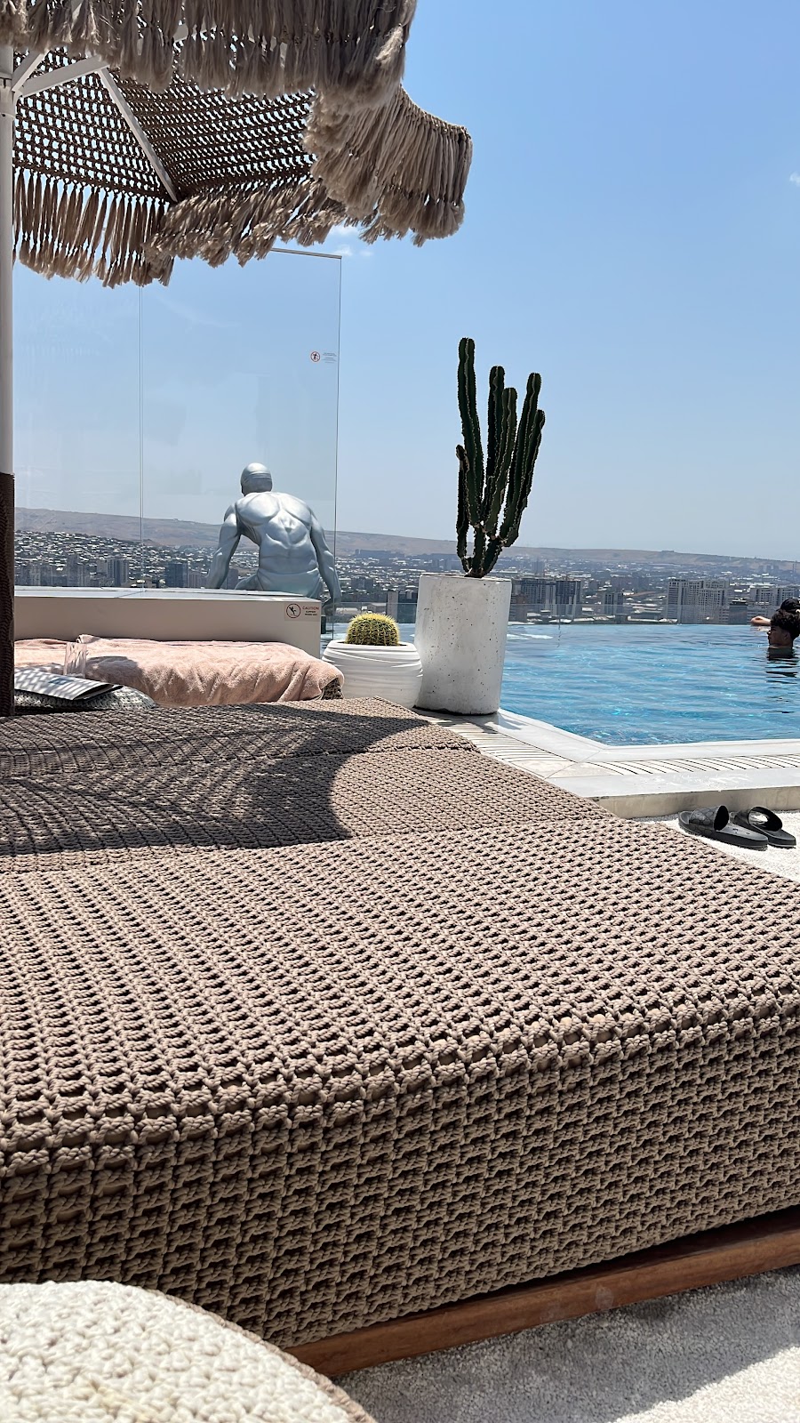 N7 Beach Club