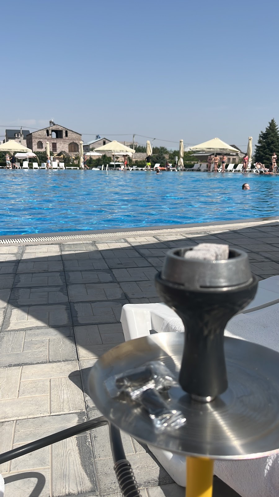 Latar Swimming Pool