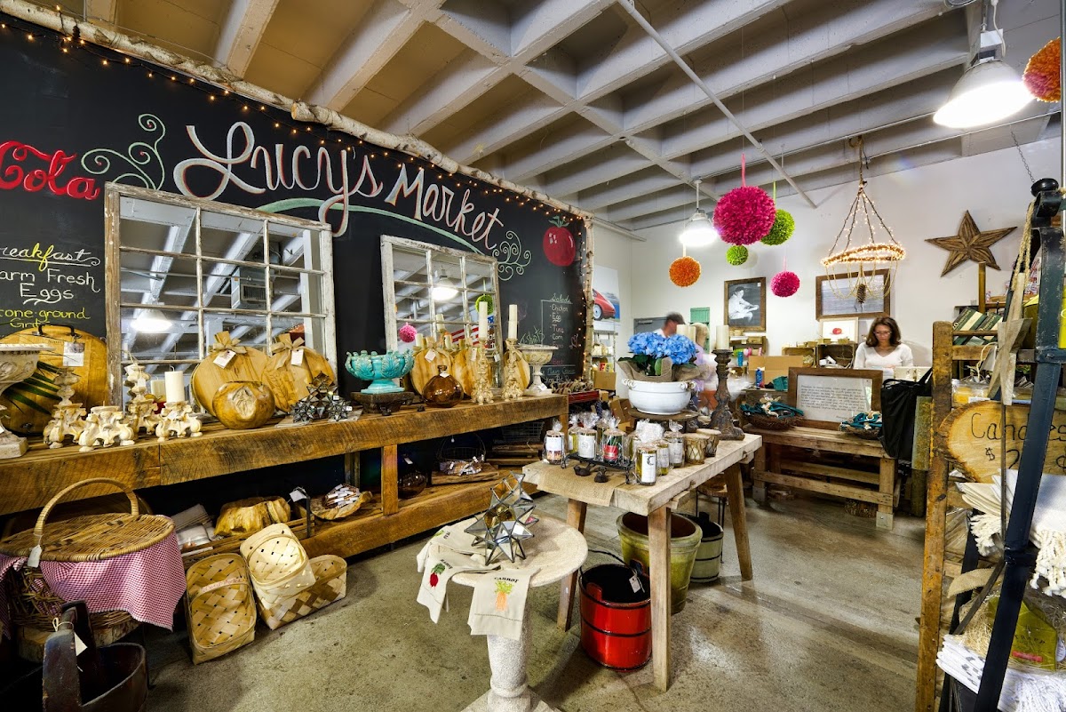 Lucy's Market