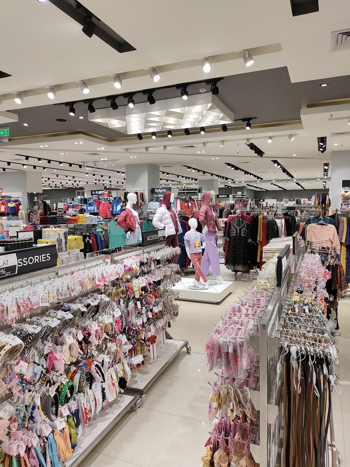 Elante Mall