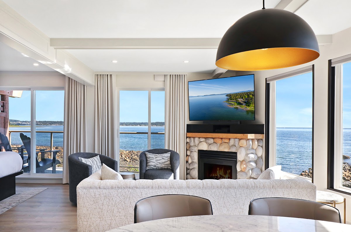 Kingfisher Pacific Resort & Spa