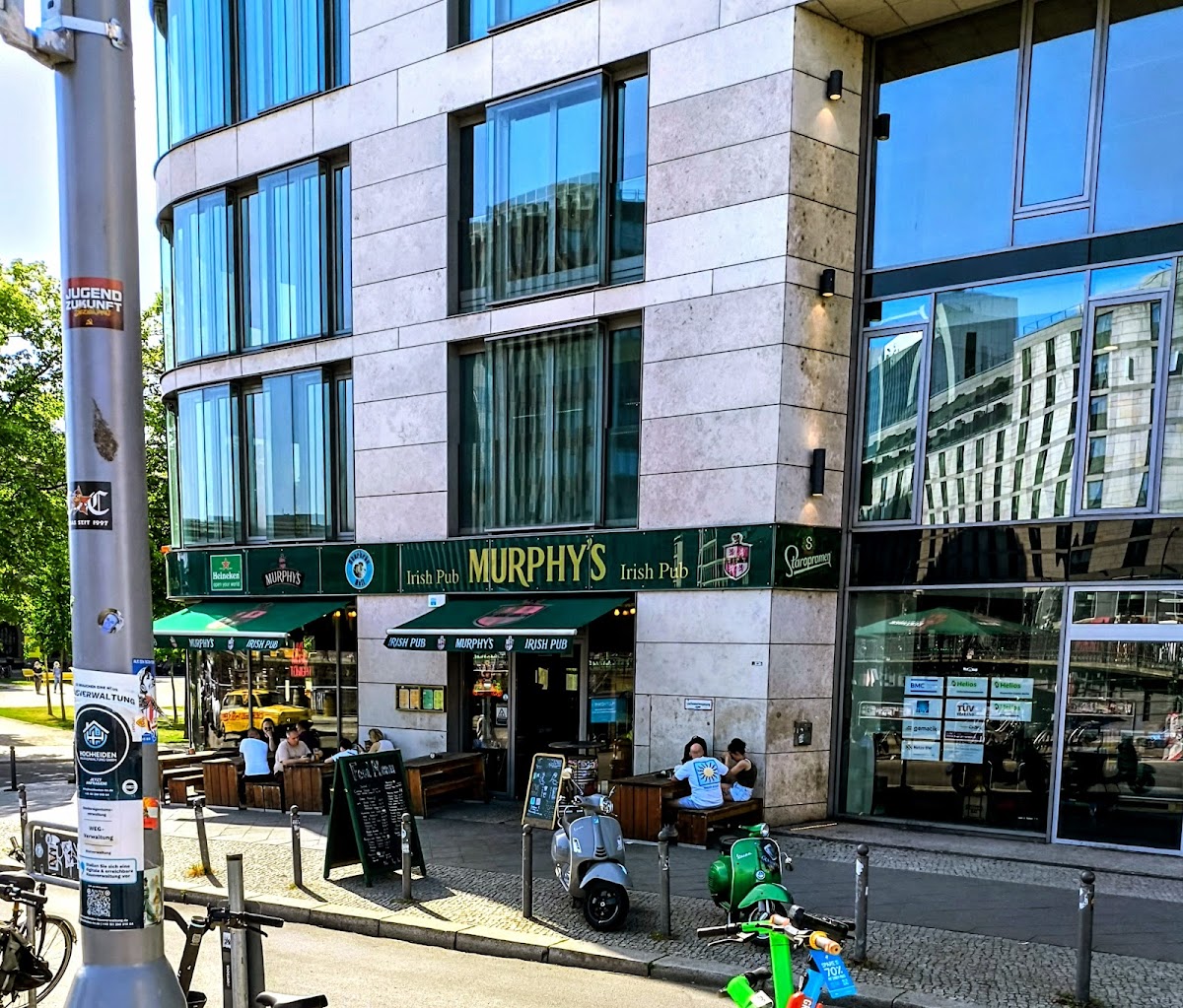 Murphy’s Irish Pub