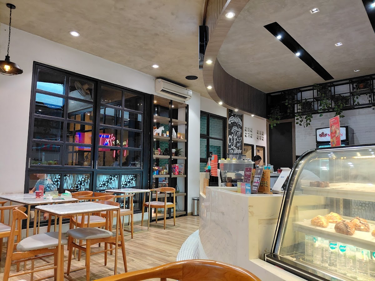Muyen Coffee and Roastery Tebet