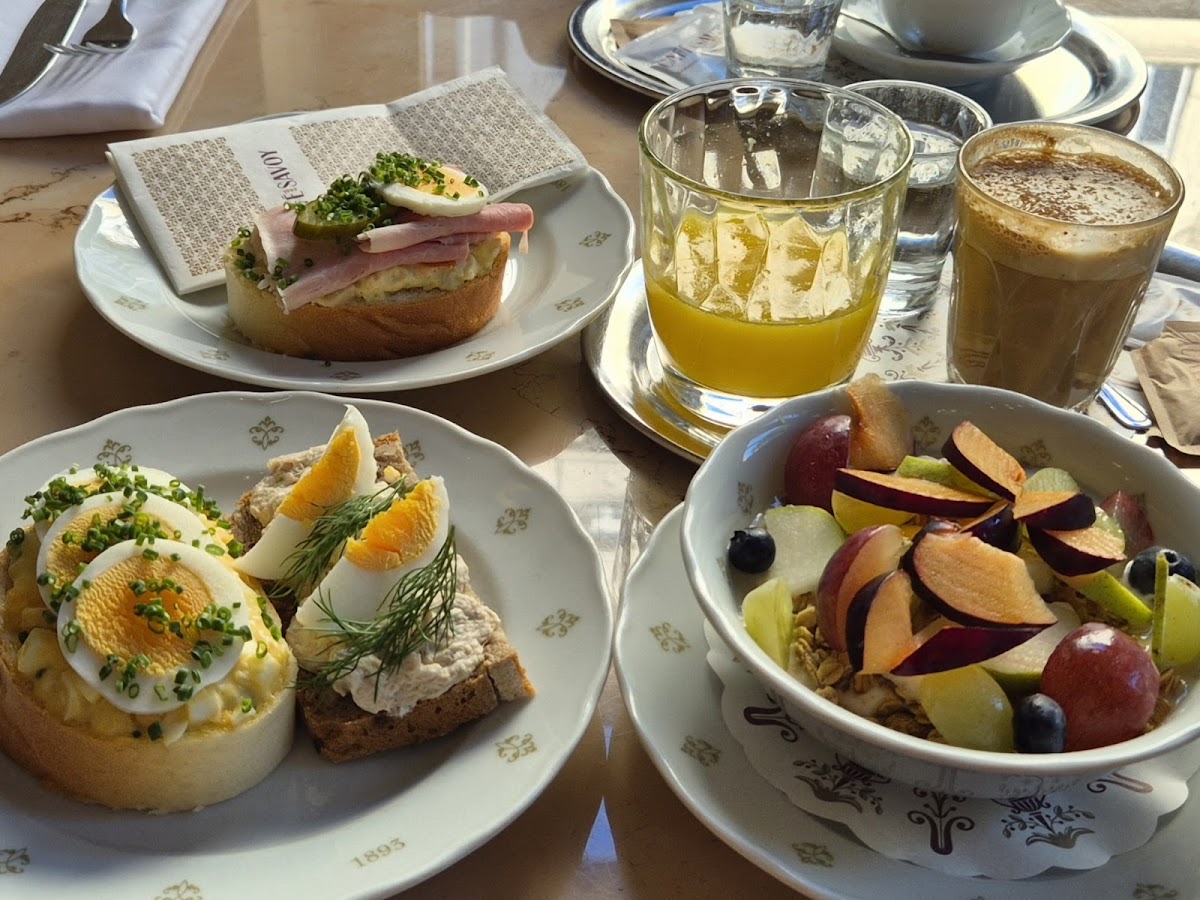 Café Savoy