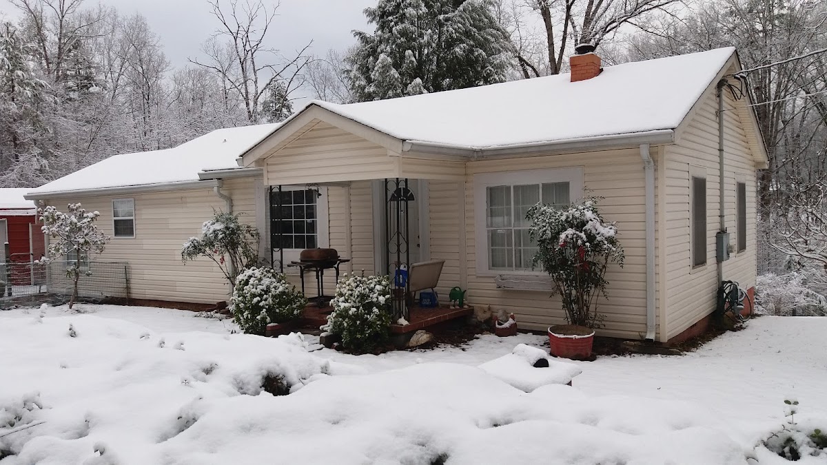 Hardy's House VRBO & Airbnb
