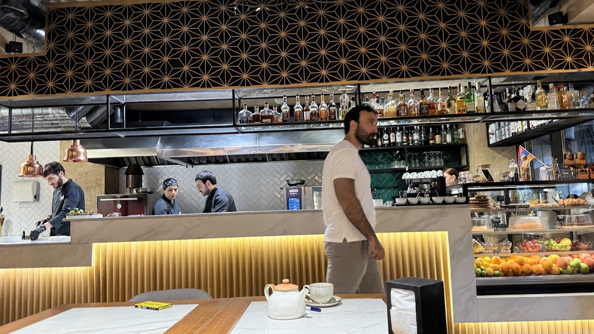 Buzand Cafe Restaurant
