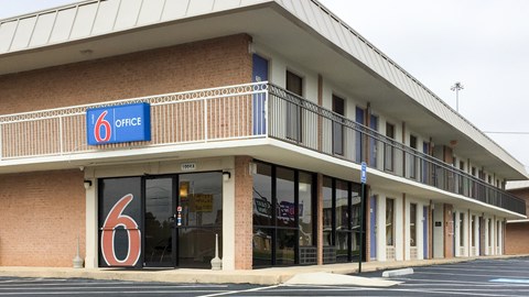 Motel 6 Perry, GA