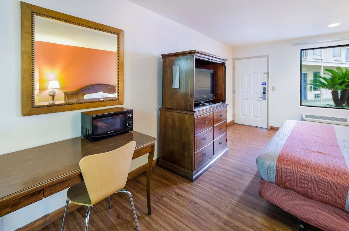Motel 6 Pooler, GA - Savannah Airport