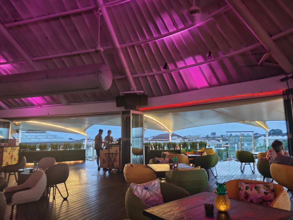 Rooftop Cocktail Sunset Bar