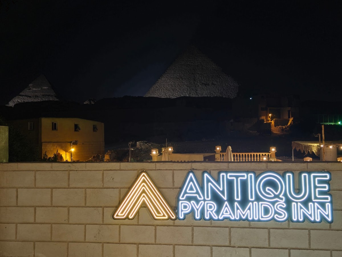 Antique Pyramids Inn
