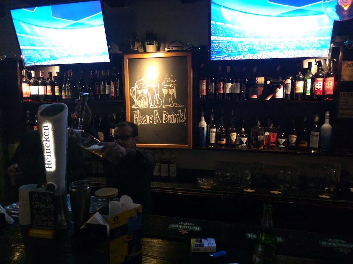 BOB’S Bar Heliopolis