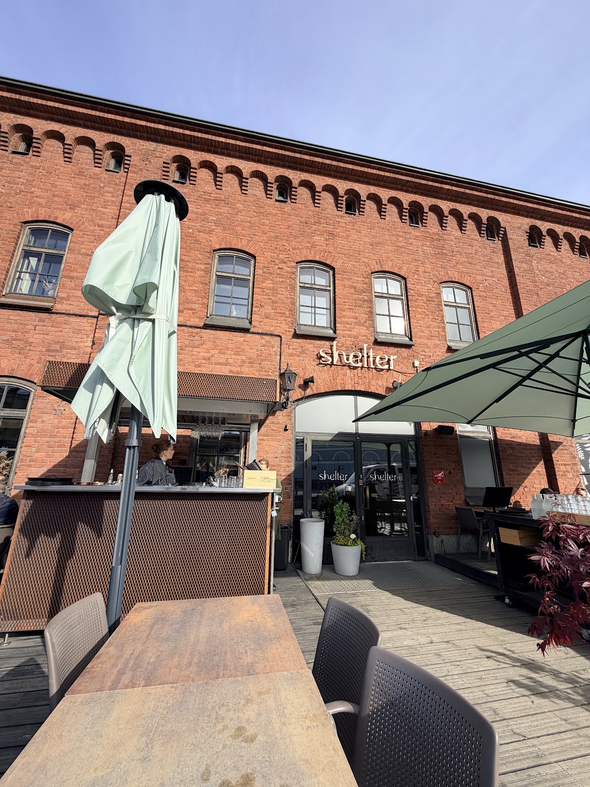 Restaurant Shelter