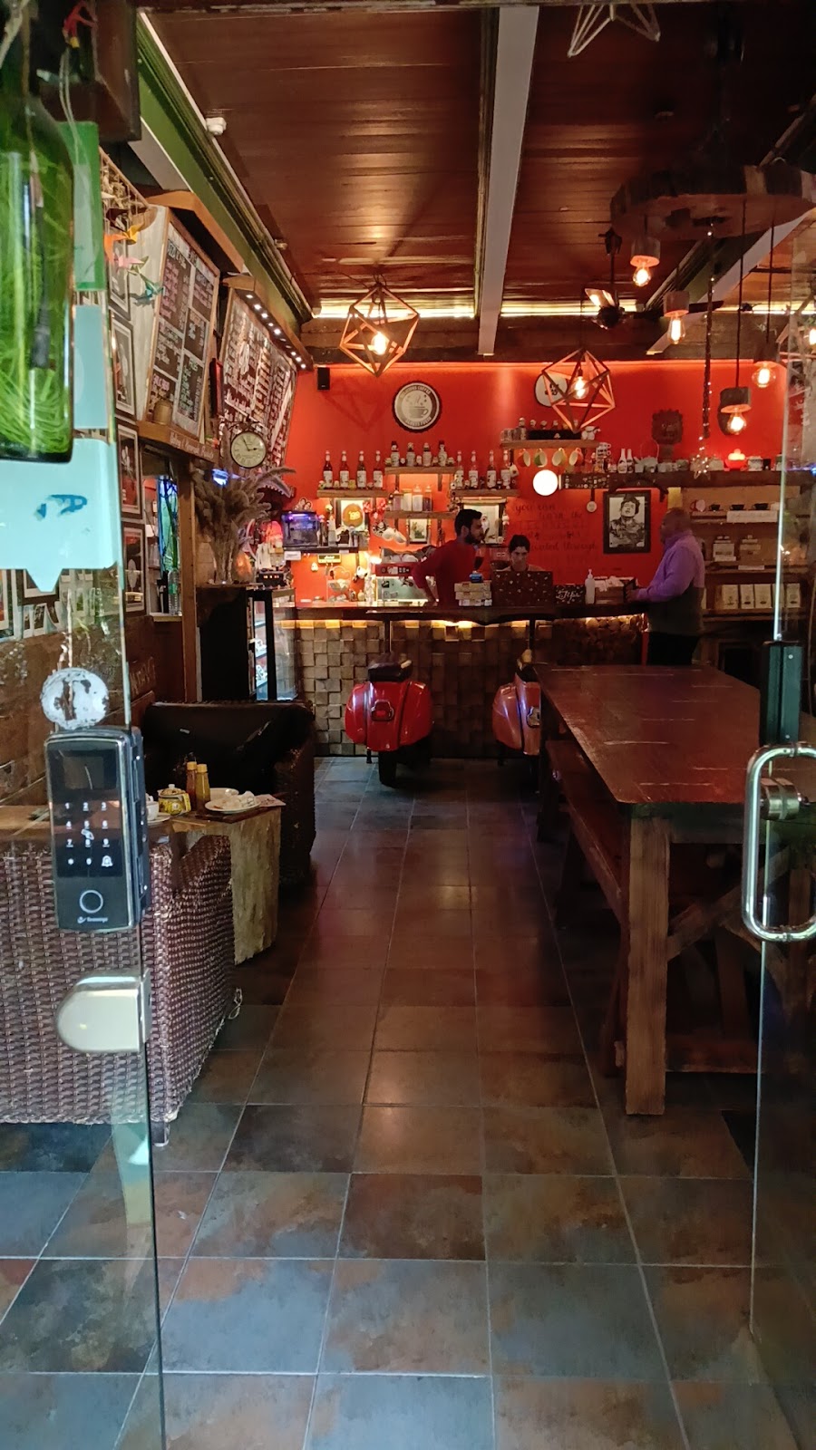 Cafe By The Way