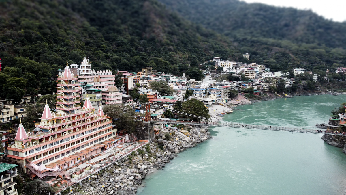 Skyard Hostel Rishikesh (Laxman Jhula)