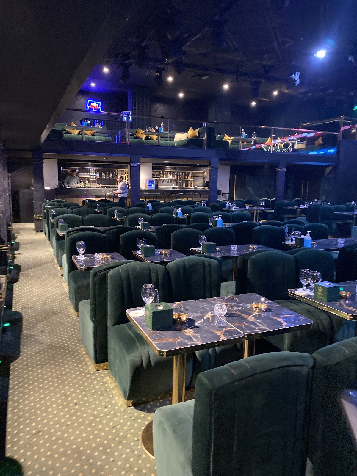 Topaz Luxury Club