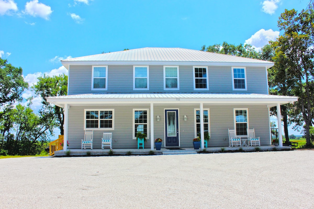 Darien Waterfront Inn