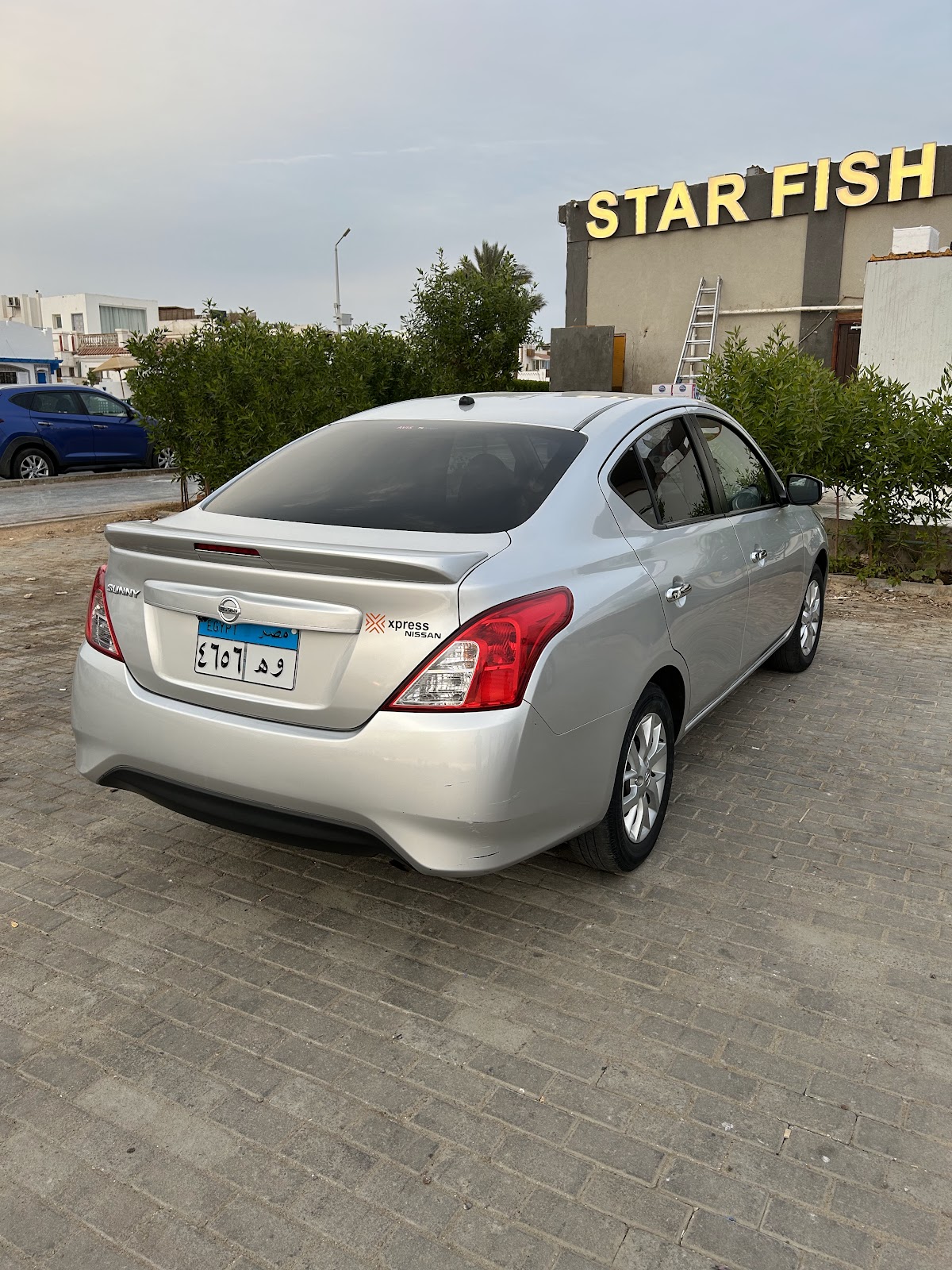 Avis Budget Rent a Car (Meet & Greet)