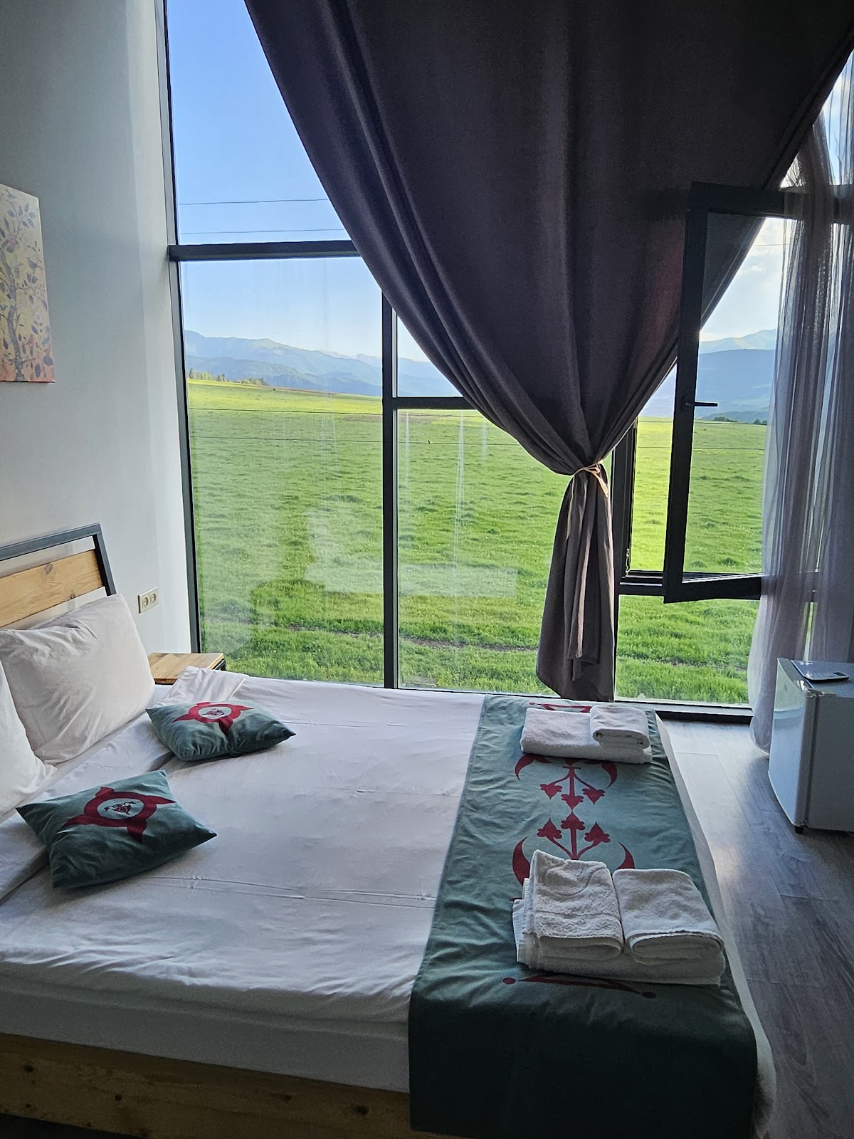 Kaghni Hotel