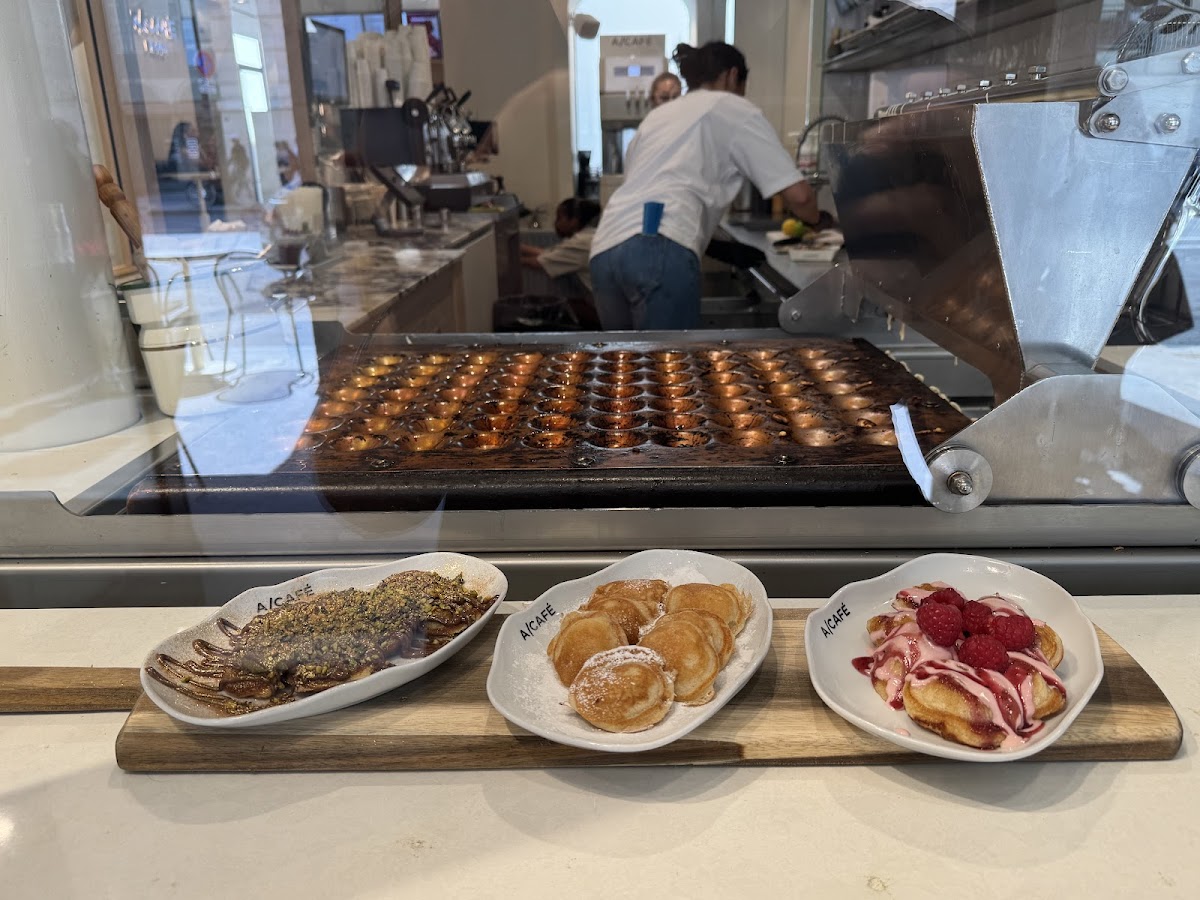A/CAFÉ