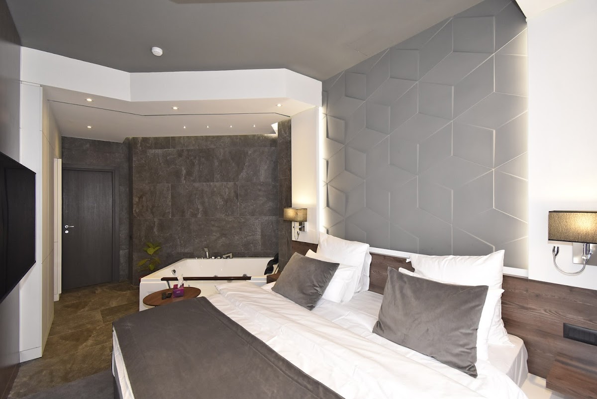 Avenue ApartHotel