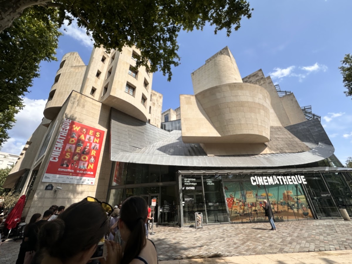 Art cinema in Paris