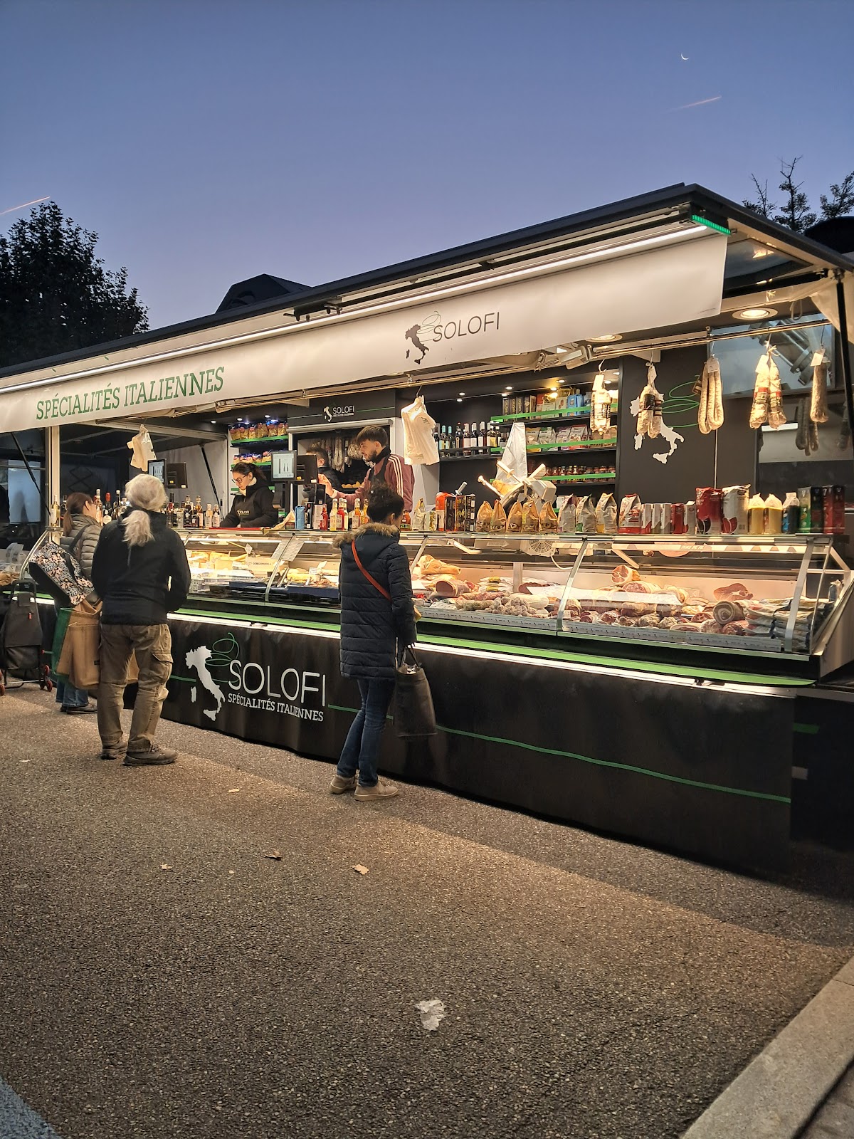 Farmers’ open air market