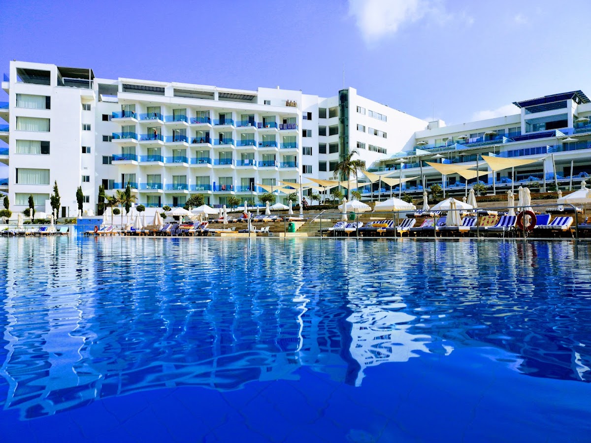 King Evelthon Beach Hotel and Resort