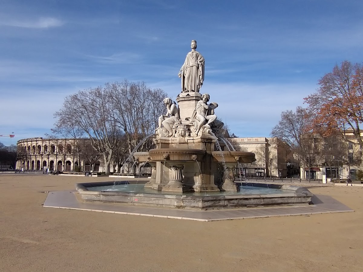 Nîmes