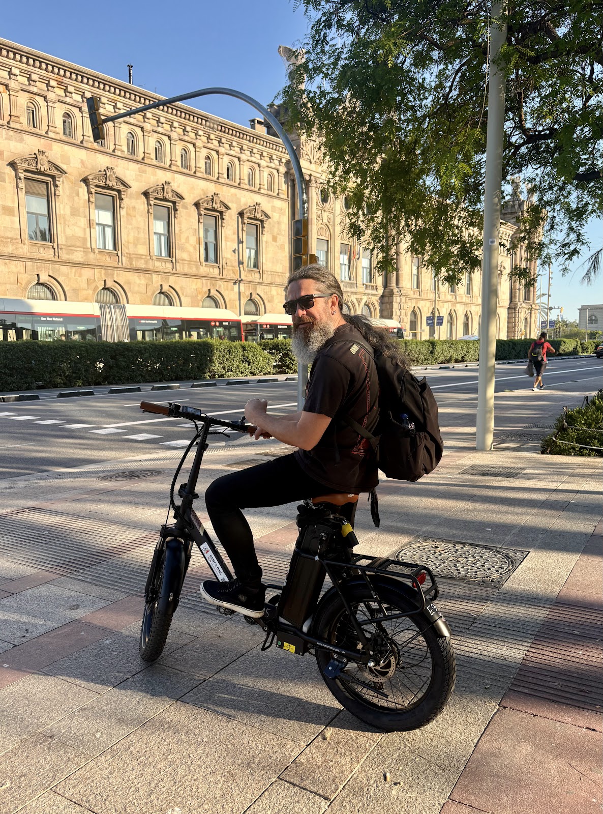 Rent a Bike BCN & Bike Tours. Electric Scooters and Bike Rental Network