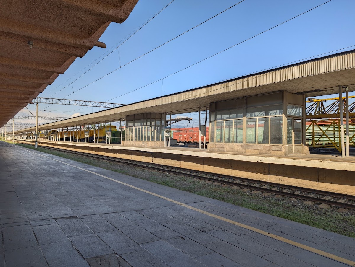 Gymuri Railway Station photo 4