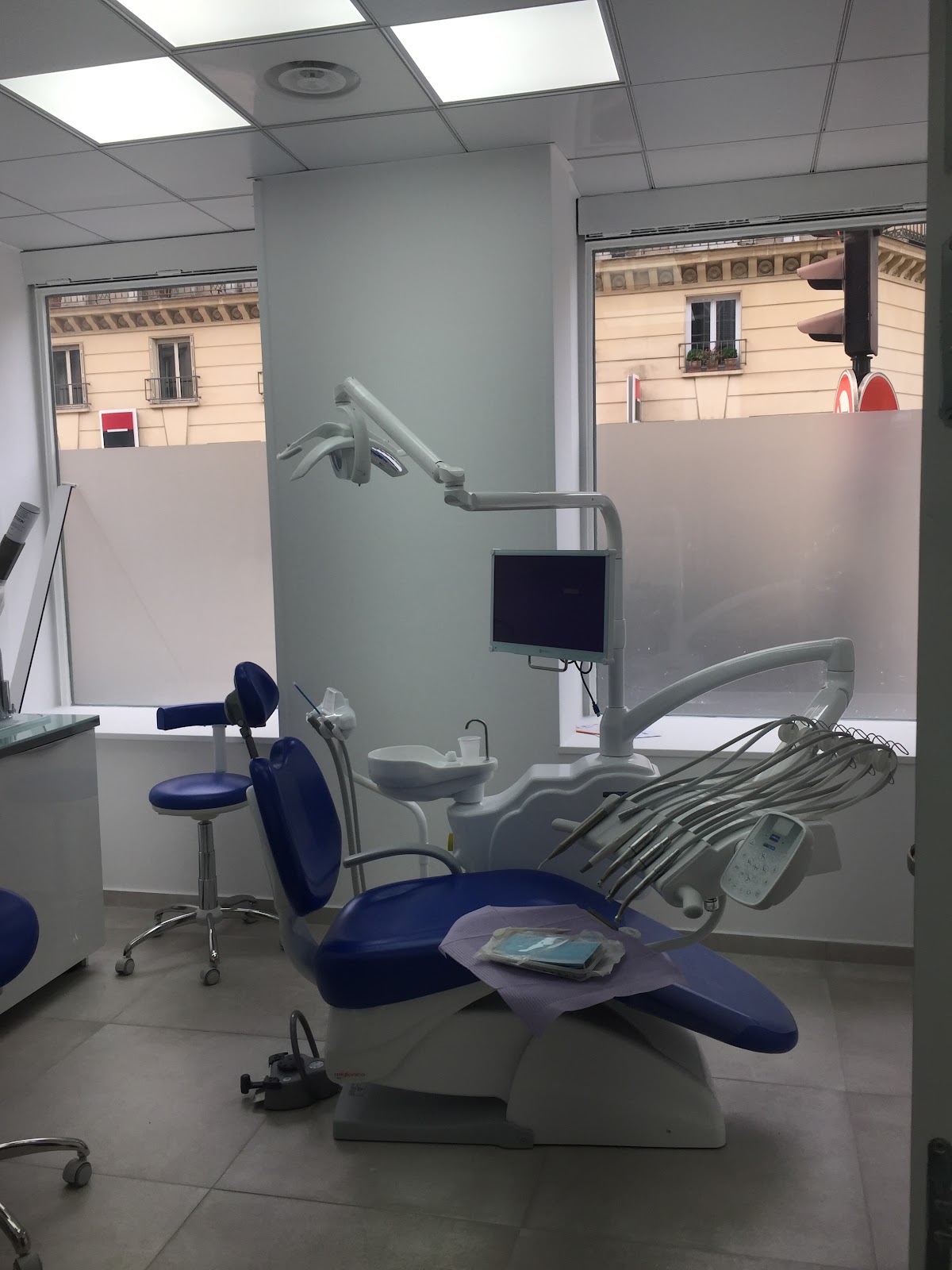 Centre dentaire Paris 10 Lafayette - Dentylis