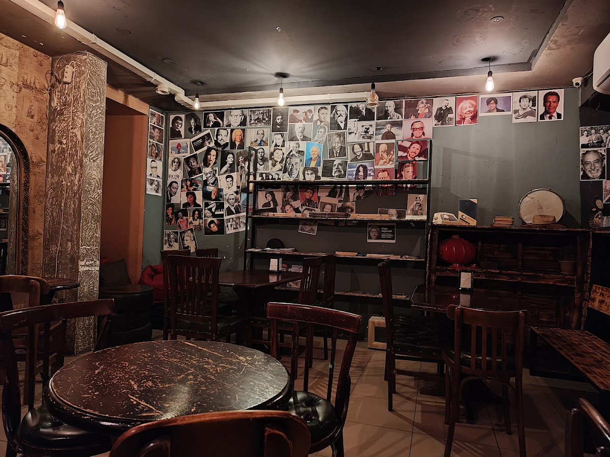 Face Pub