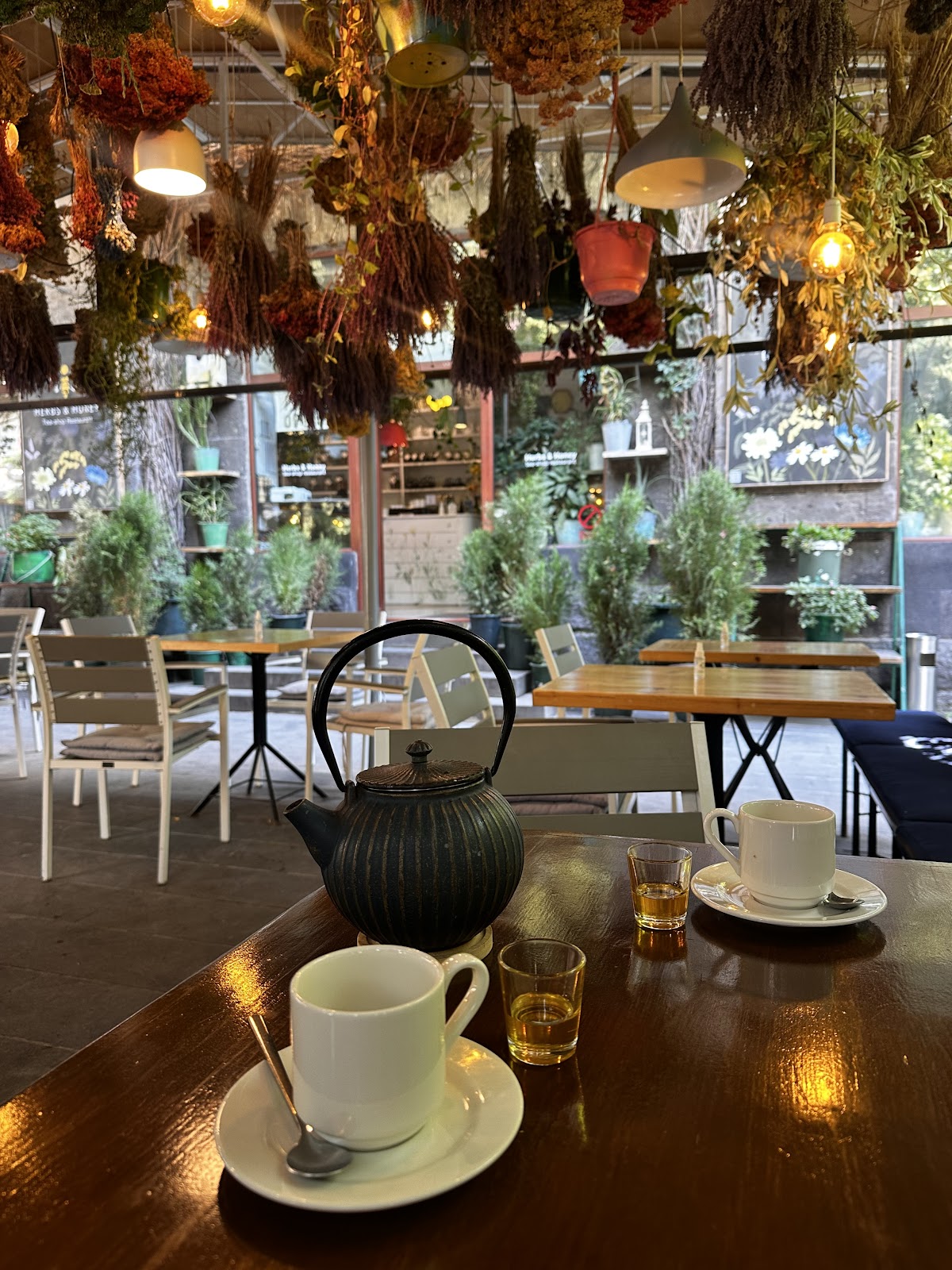 Herbs & Honey teashop & restaurant