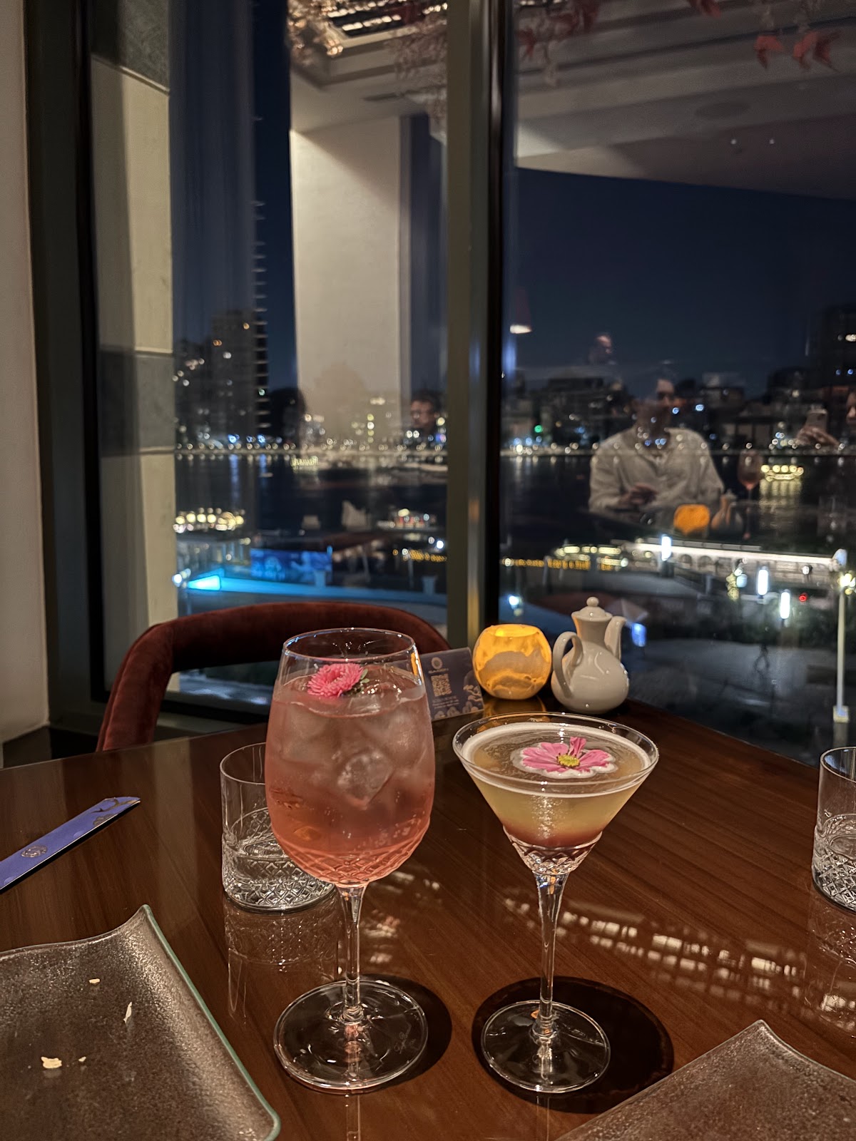 SAIGON RESTAURANT & LOUNGE