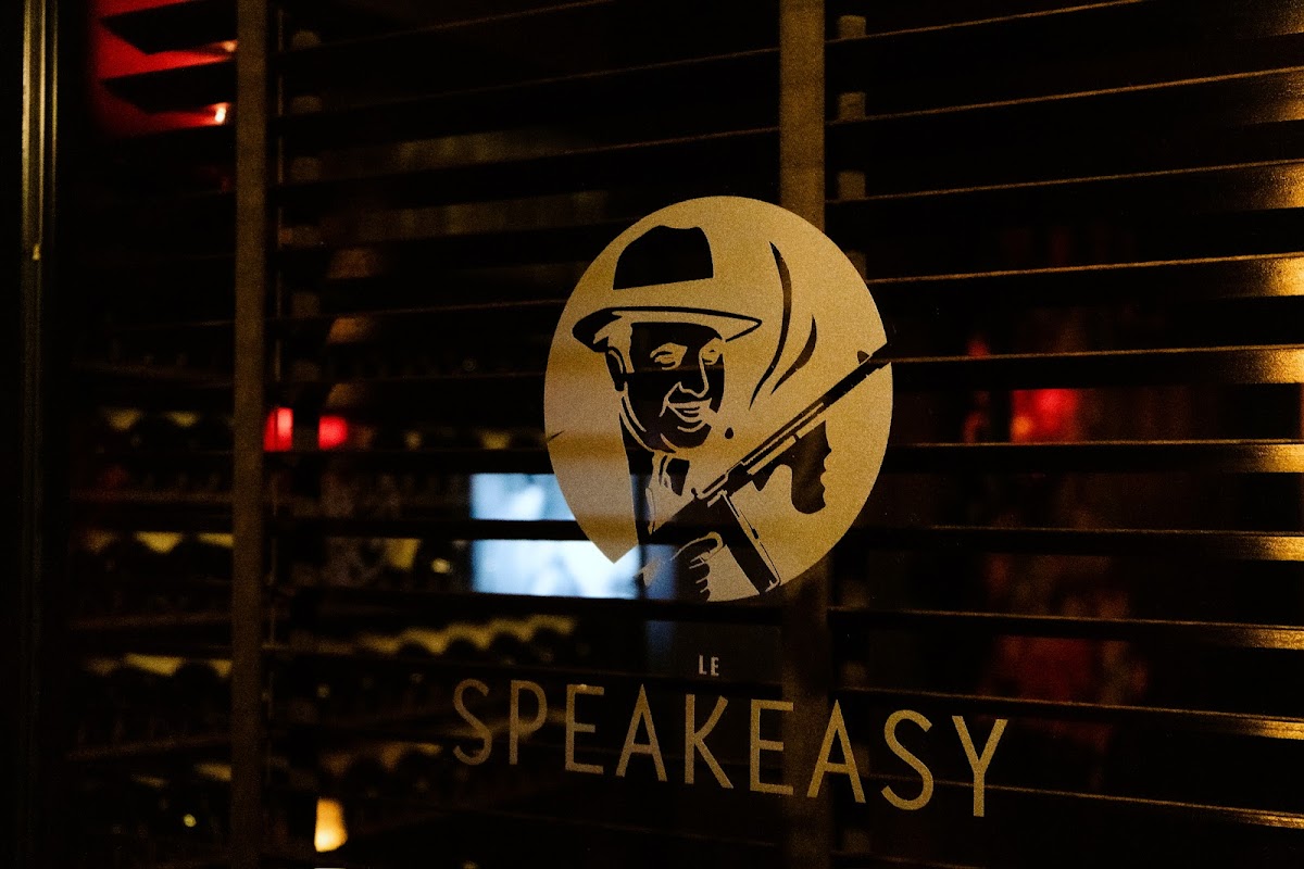 Le Speakeasy Paris, Festive Restaurant & Piano Club, Night Cub.