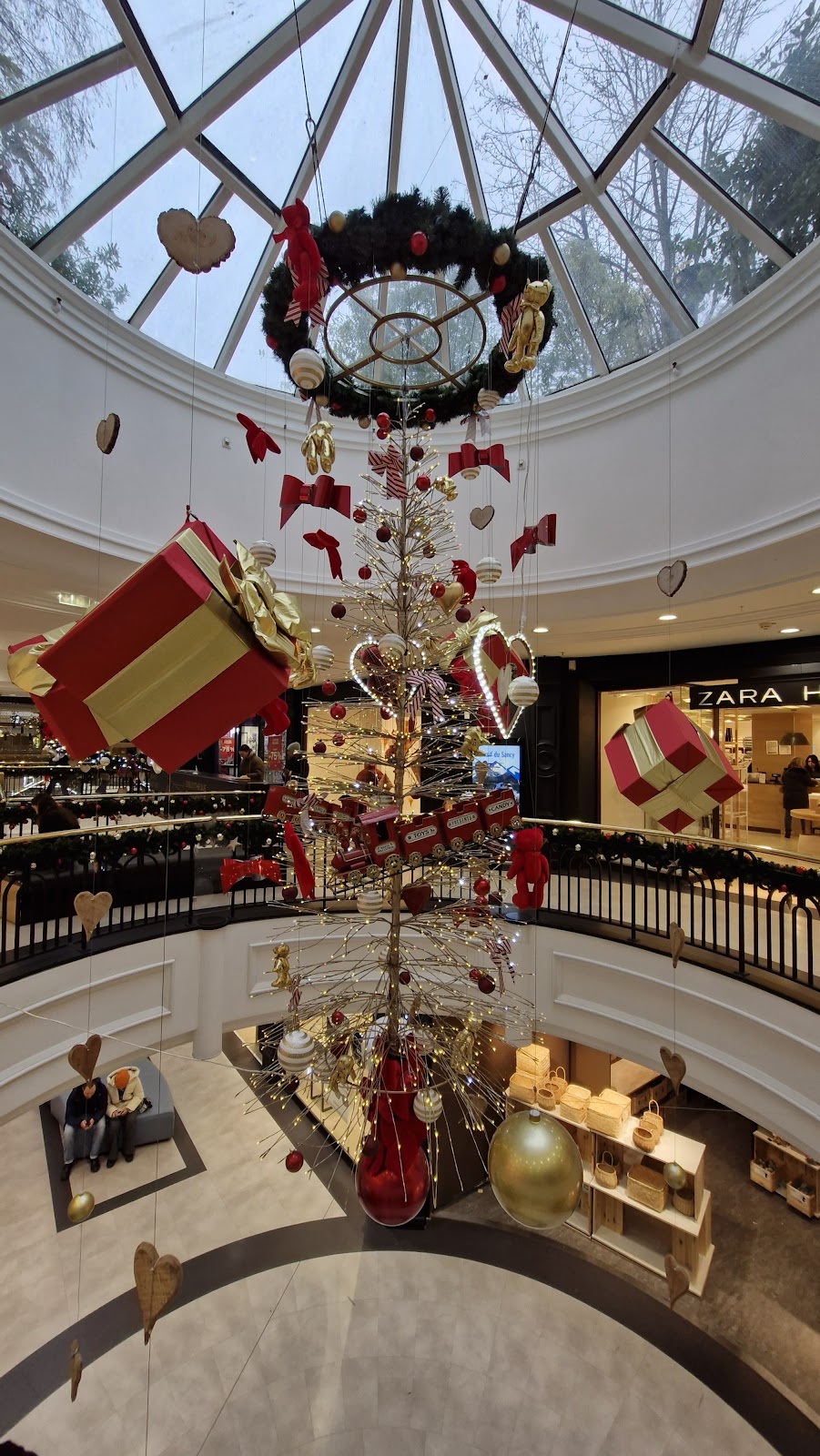 Passy Plaza