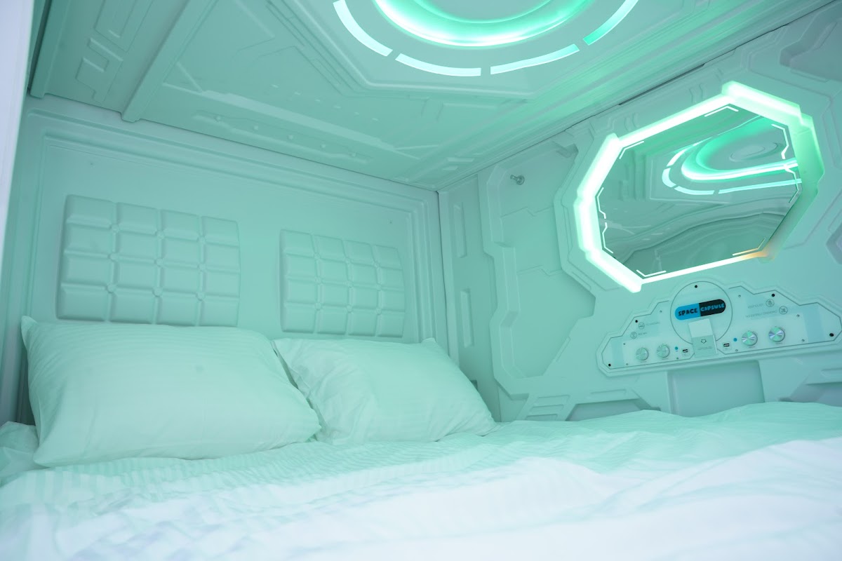 Capsula Hostel