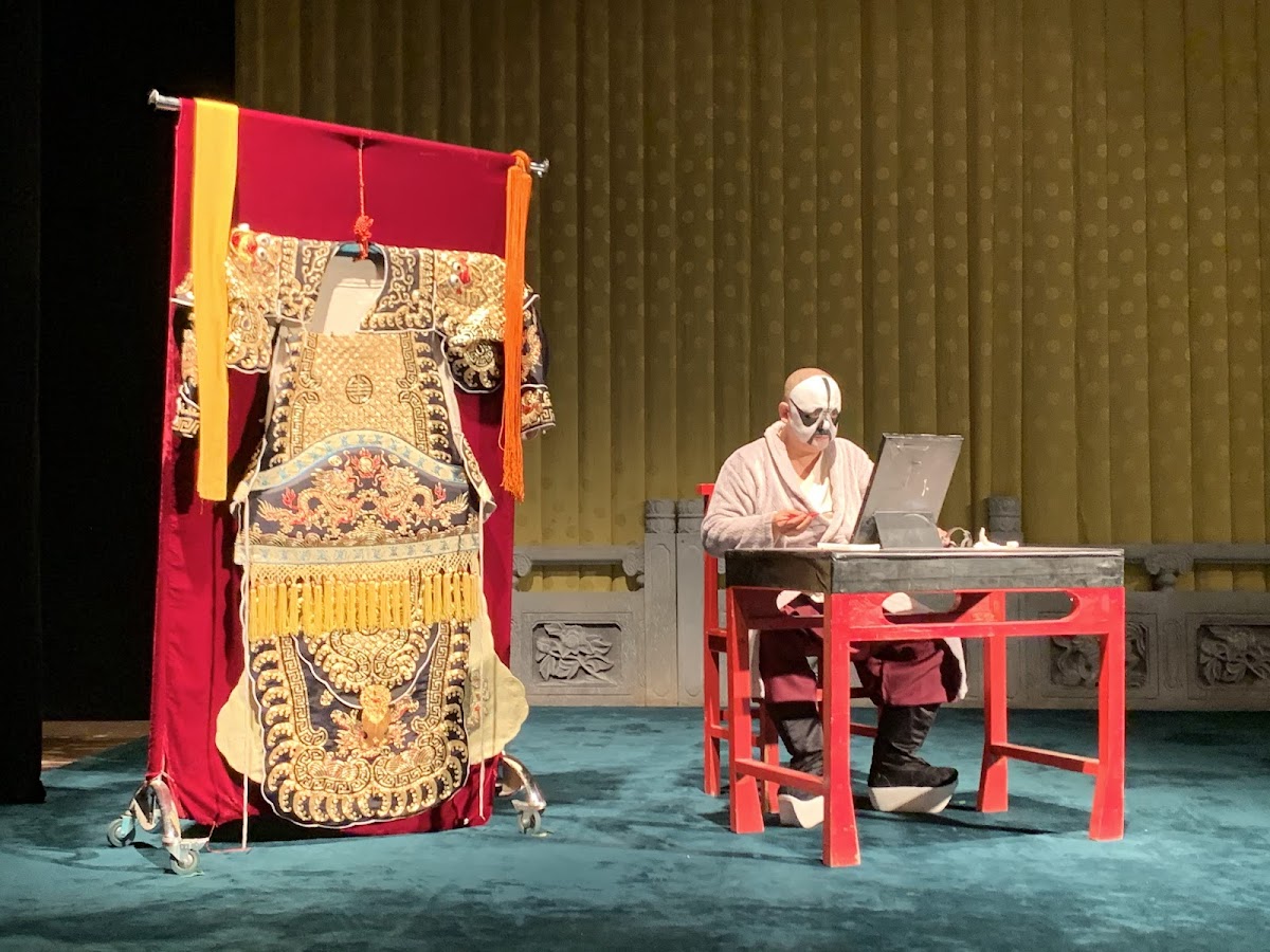 Qianmen Jianguo Hotel Liyuan Theater