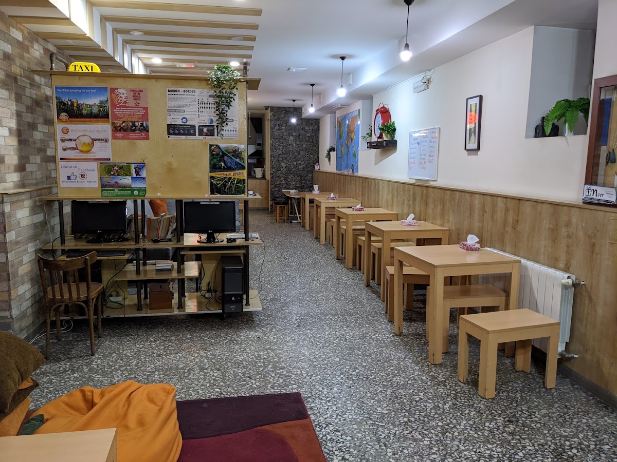 Envoy Hostel & Tours | Yerevan