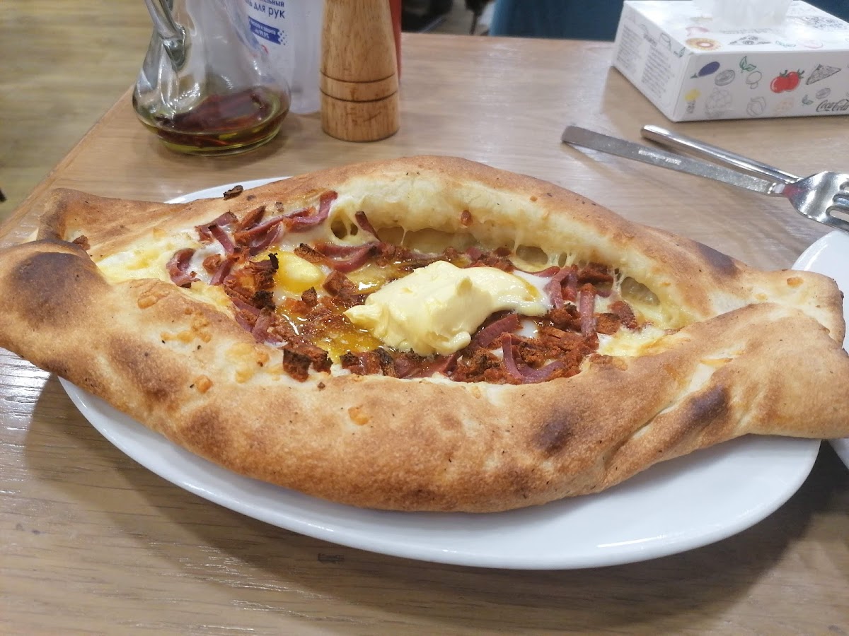 Tashir Pizza