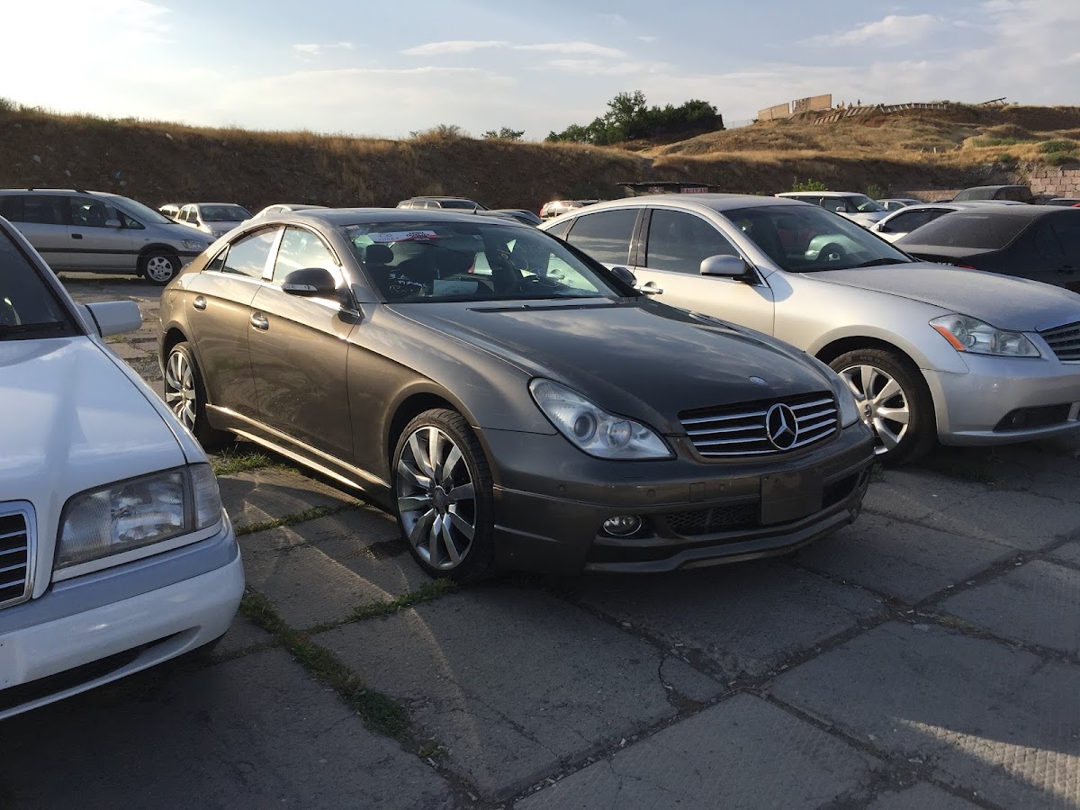 Yerevan Car Market