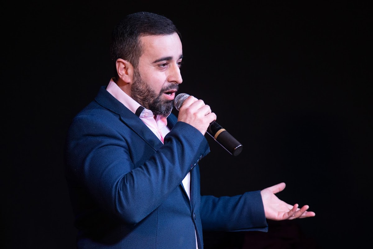 Հին Անի Մյուզիք Հոլլ