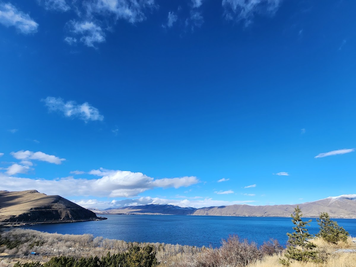 Yerevanyan Lake