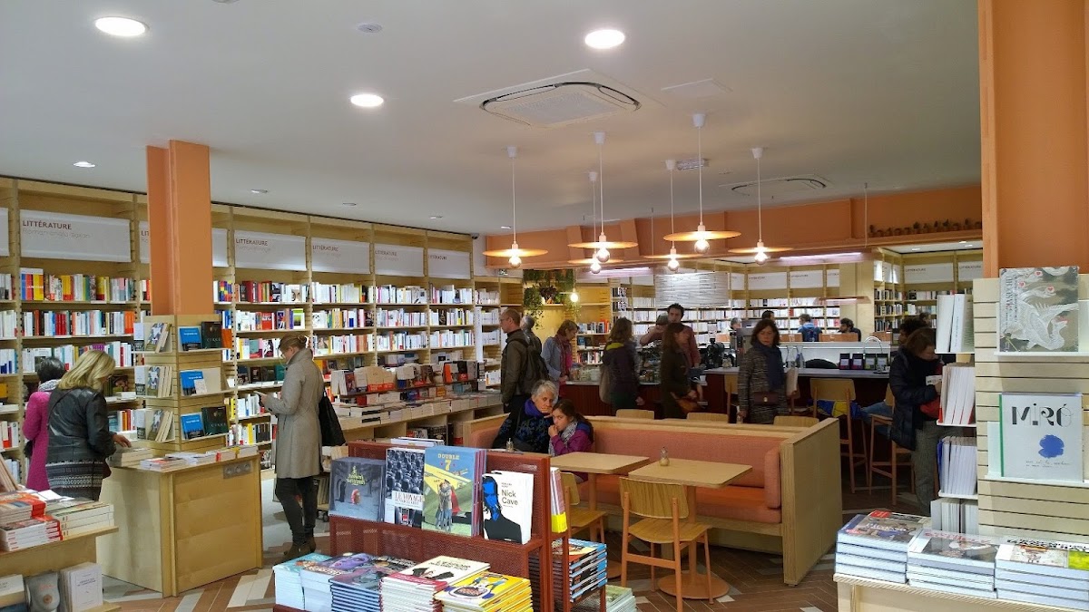 Ici independant bookstore